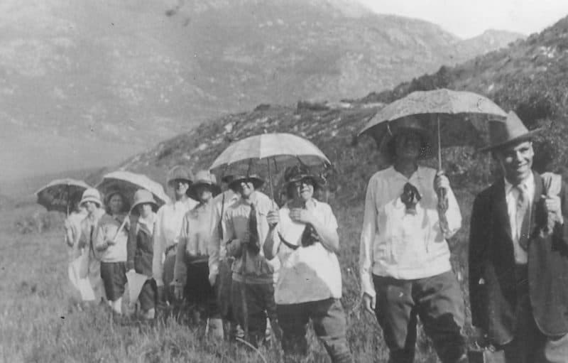 A group returns to the Darby Chalet after walking to Lilly Pilly Gully c. 1925. Photo: Historic Places, Department of Sustainability and Environment, Victoria